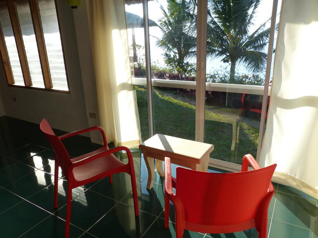 Blue Seastar Resort Agpudlos Habitación foto